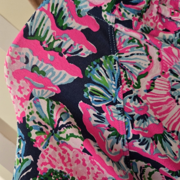 Lilly Pulitzer Cassi Popover. - Picture 4 of 6